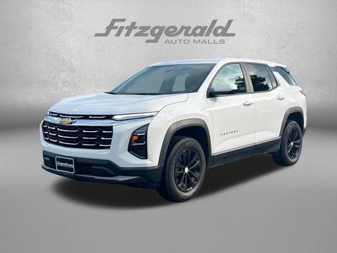 Used 2026 Chevrolet Equinox LT AWD/4WD image 2