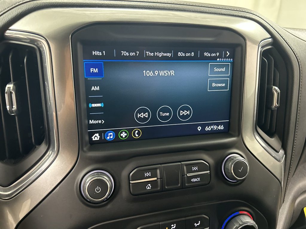 Used 2022 Chevrolet Silverado 1500 RST AWD/4WD image 14