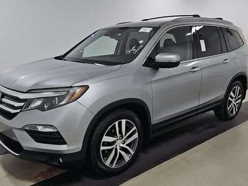 Used 2017 Honda Pilot Elite image 9