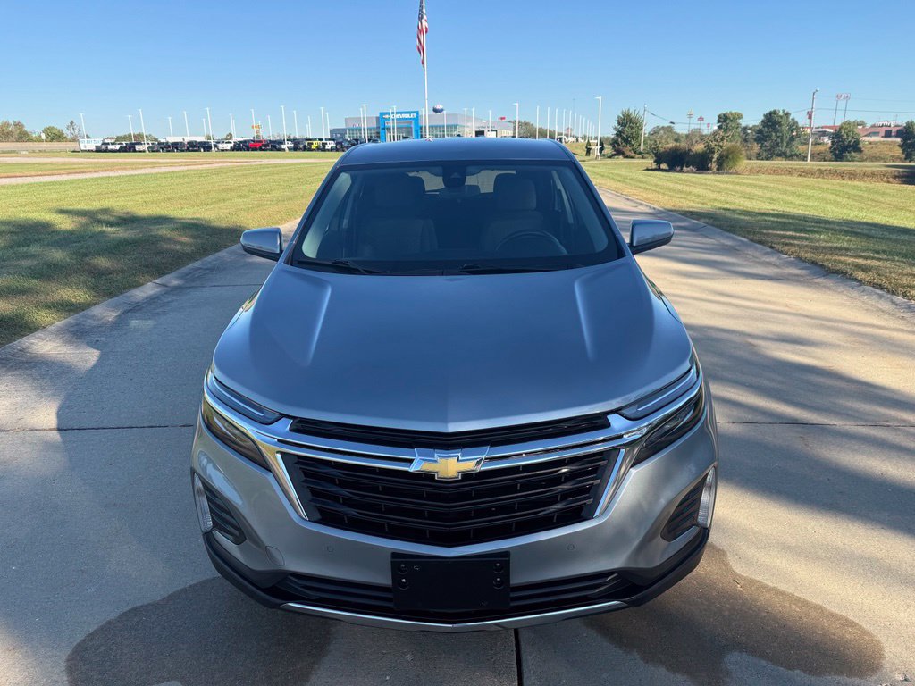 Used 2024 Chevrolet Equinox LT AWD/4WD image 12