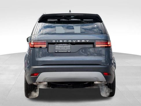 New 2025 Land Rover Discovery S image 5