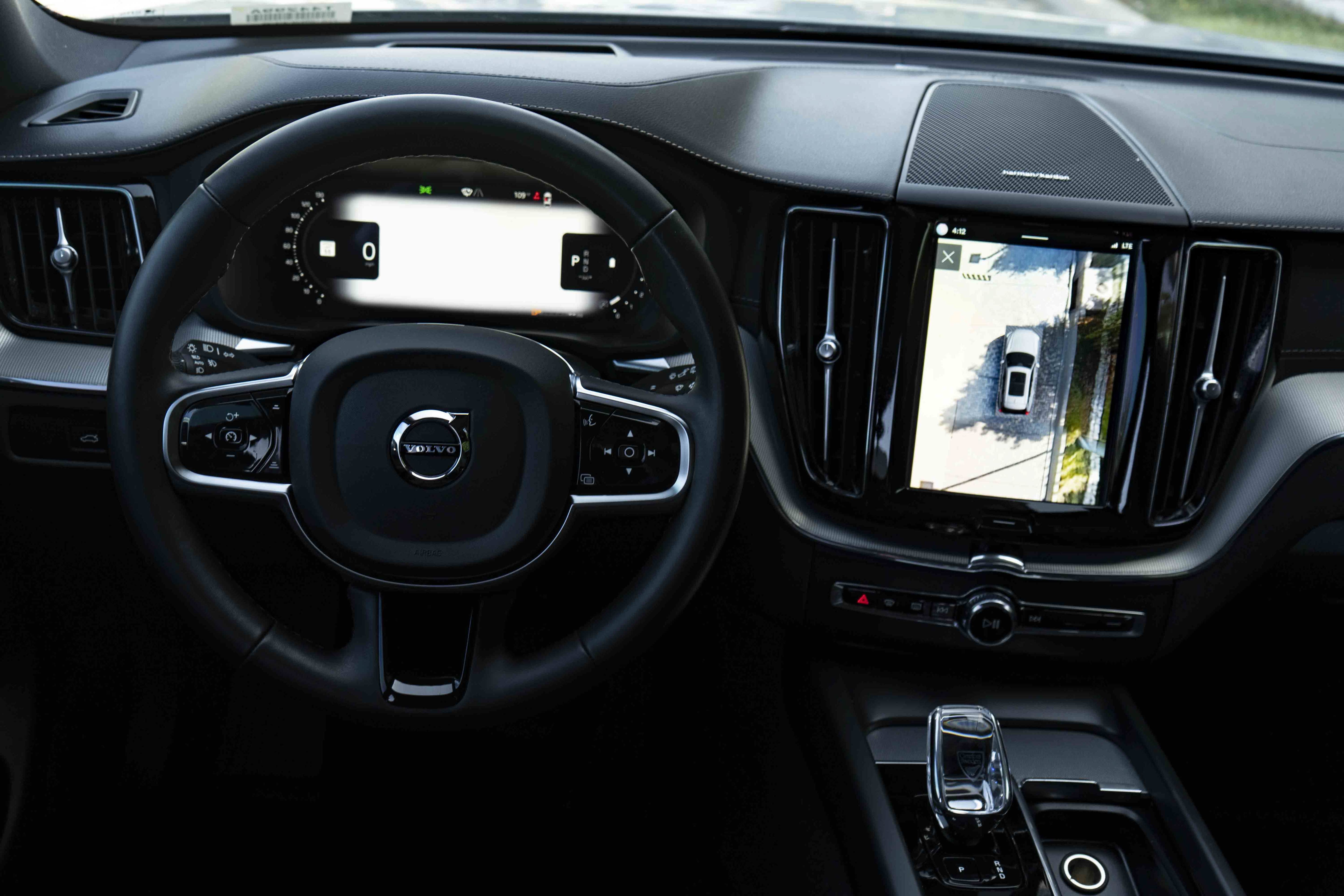 Used 2024 Volvo XC60 B5 Ultimate w/ Protection Package Premier AWD/4WD image 18