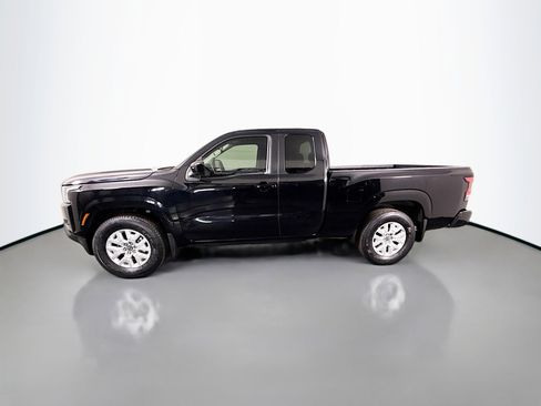 Used 2023 Nissan Frontier SV w/ Technology Package RWD image 6
