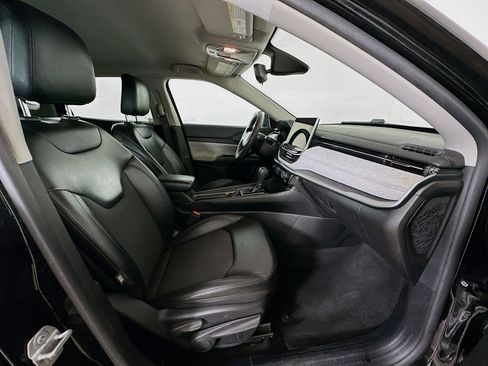 Used 2022 Jeep Compass Latitude image 29