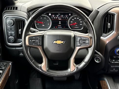 Used 2022 Chevrolet Silverado 3500 High Country image 22