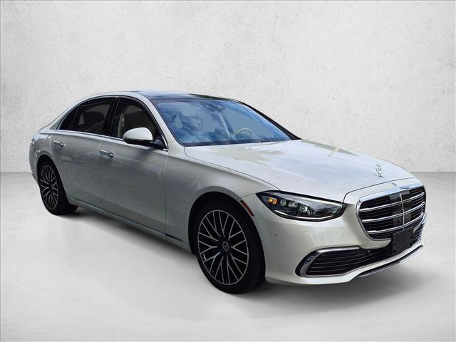 Used 2023 Mercedes-Benz S 500 4MATIC image 3