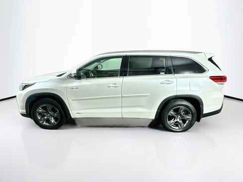 Used 2018 Toyota Highlander Limited Platinum AWD/4WD image 4