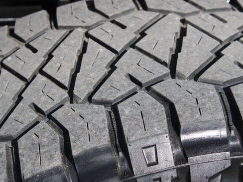 Used 2023 Ford F350 Lariat w/ Sport Appearance Package image 17