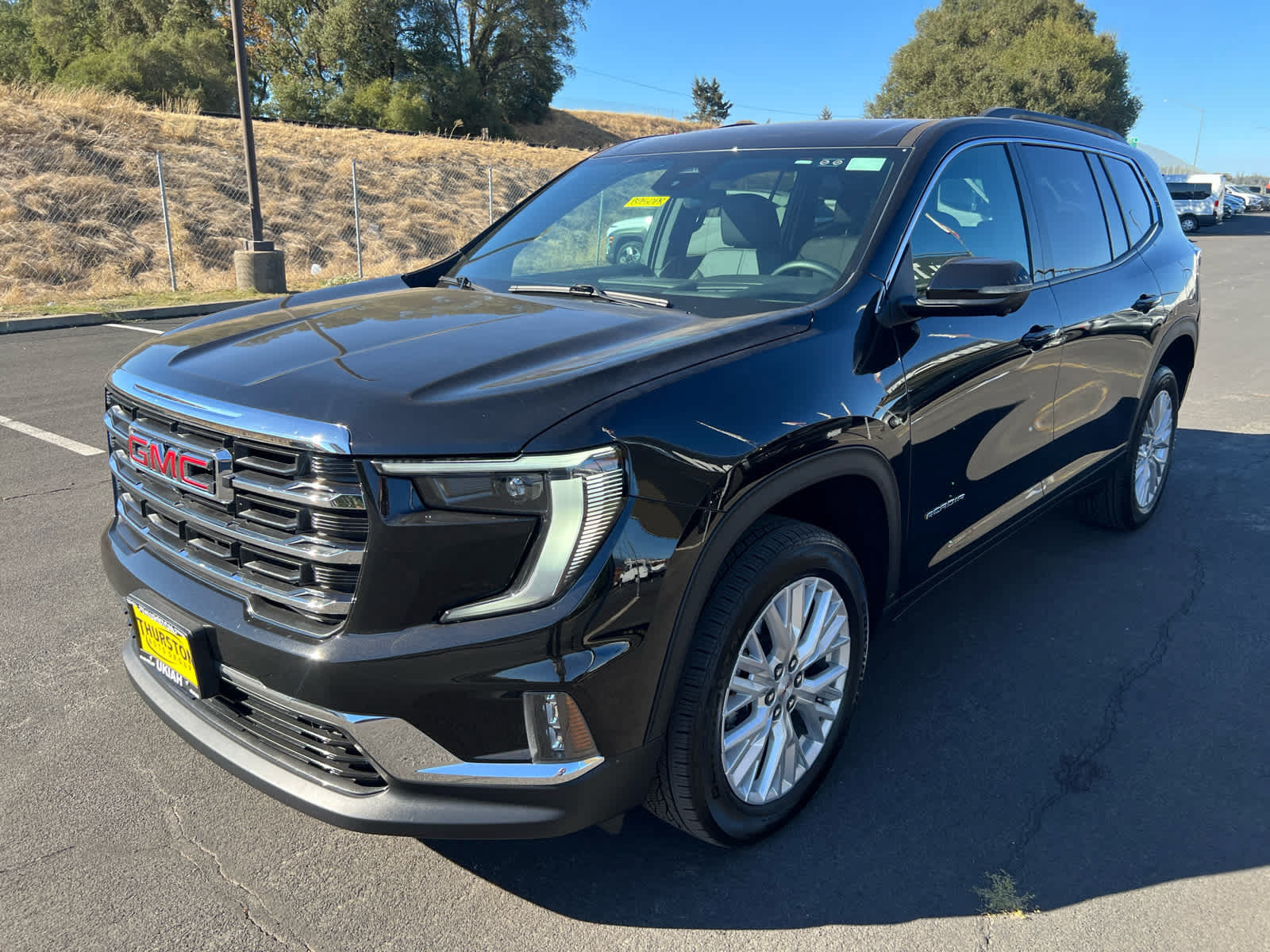 Used 2026 GMC Acadia Elevation w/ Elevation Premium Package FWD image 5
