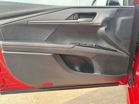 Used 2025 Toyota Camry SE w/ Convenience Package image 19