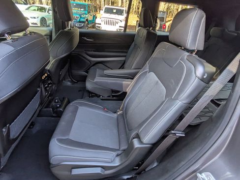 New 2025 Jeep Grand Cherokee L Laredo w/ Trailer Tow Package AWD/4WD image 24