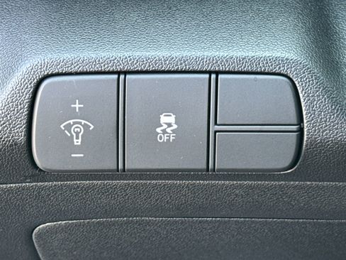 New 2025 Hyundai Elantra Sport FWD image 36