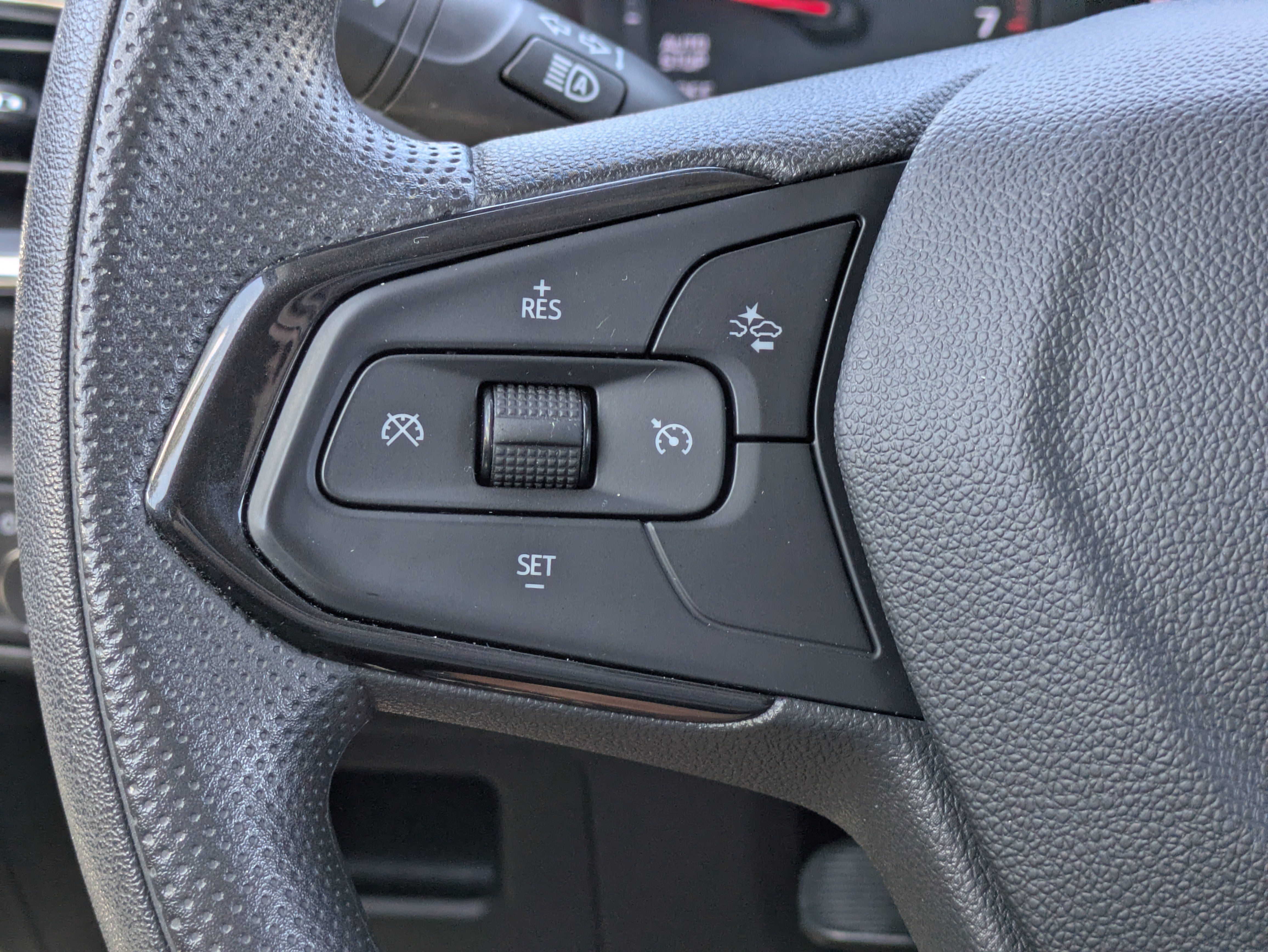 Used 2022 Chevrolet TrailBlazer LT w/ Driver Confidence Package FWD image 22
