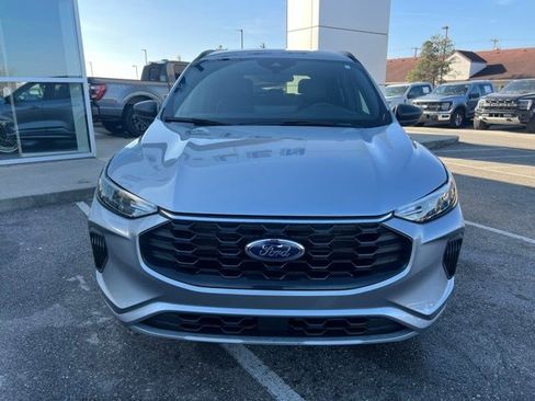 Used 2024 Ford Escape ST-Line w/ Tech Pack #1 image 9