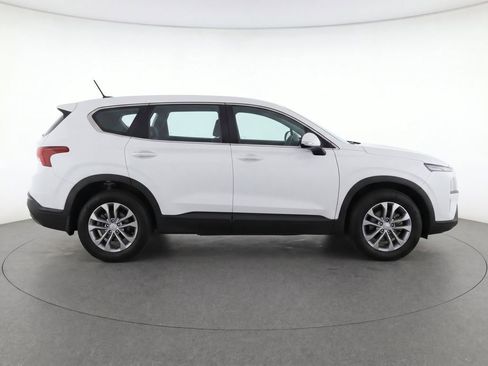 Used 2019 Hyundai Santa Fe SE FWD image 8