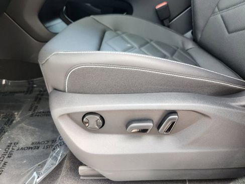 New 2026 Volkswagen Atlas SE image 13