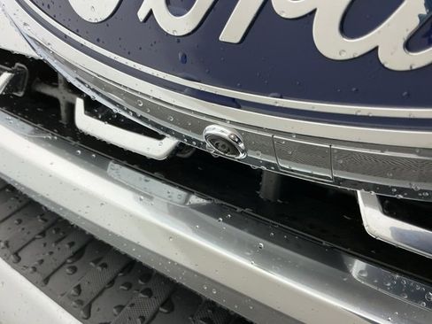 Used 2024 Ford F350 Platinum image 11