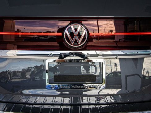 New 2026 Volkswagen Atlas SEL Premium R-Line image 15