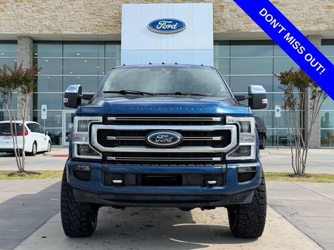 Used 2022 Ford F350 Platinum w/ FX4 Off-Road Package AWD/4WD image 2