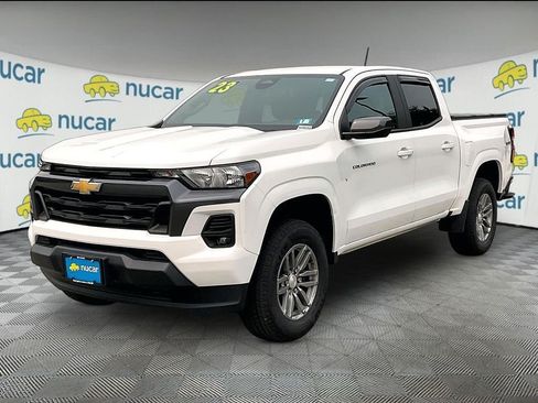 Used 2023 Chevrolet Colorado LT w/ LT Convenience Package AWD/4WD image 3