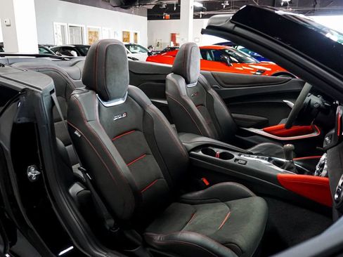Used 2024 Chevrolet Camaro ZL1 RWD image 33