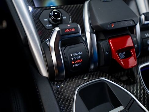 Used 2022 Lamborghini Urus image 55