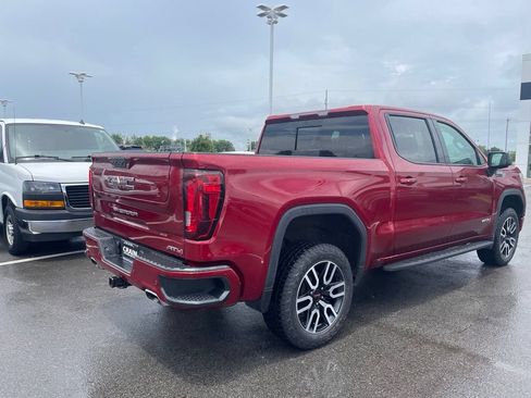Used 2022 GMC Sierra 1500 AT4 w/ AT4 Premium Package AWD/4WD image 7