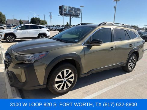 Used 2024 Subaru Outback Premium AWD/4WD image 1