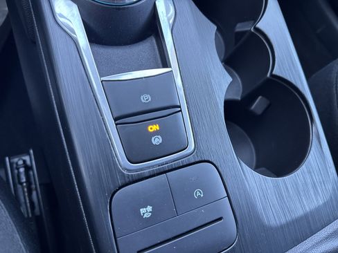 Used 2023 Ford Escape Active image 21