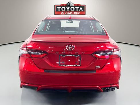 Used 2024 Toyota Camry SE AWD/4WD image 6