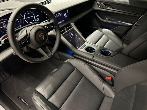 New 2024 Porsche Taycan Turbo image 4