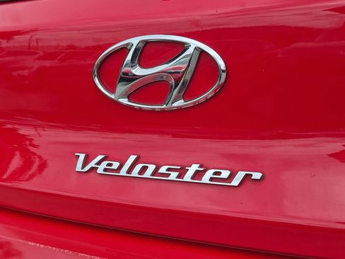 Used 2019 Hyundai Veloster 2.0 FWD image 30