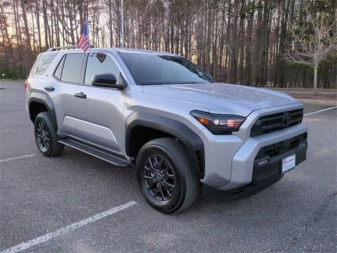 New 2026 Toyota 4Runner SR5 image 2