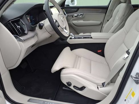 New 2026 Volvo XC90 B6 Ultra w/ Protection Package AWD/4WD image 16