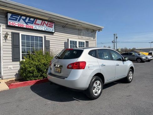 Used 2014 Nissan Rogue S image 3