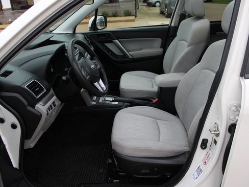 Used 2018 Subaru Forester 2.5i Premium image 13