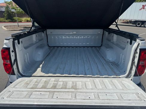 Used 2018 Chevrolet Silverado 1500 W/T w/ Special Service Package AWD/4WD image 19