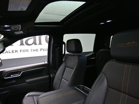 Certified 2025 Chevrolet Silverado 1500 High Country image 17