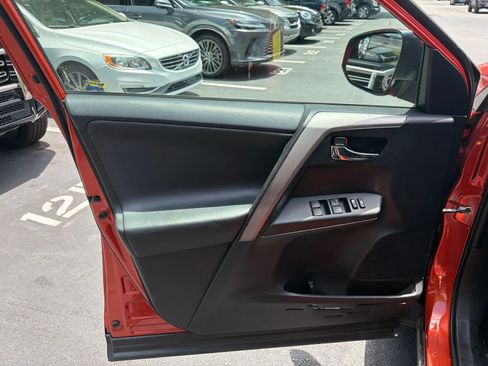 Used 2016 Toyota RAV4 XLE FWD image 22