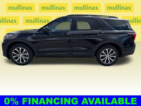 New 2025 Ford Explorer ST-Line image 2