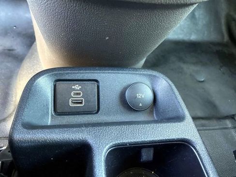 Used 2023 Ford Transit Connect XL image 15