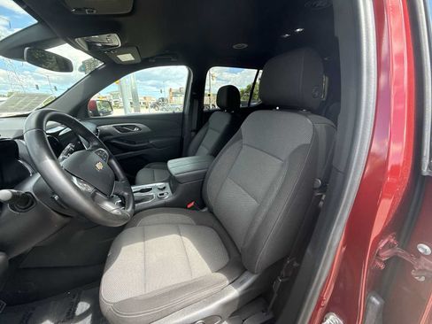 Certified 2023 Chevrolet Traverse LT FWD image 18