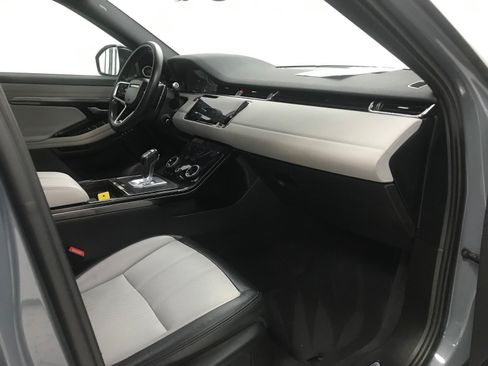 Used 2022 Land Rover Range Rover Evoque R-Dynamic SE AWD/4WD image 17