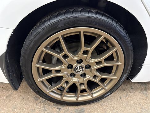 Used 2023 Toyota Camry SE w/ Convenience Package image 11