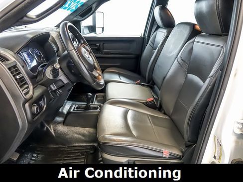 Used 2022 RAM 3500 Tradesman w/ Max Tow Package image 12