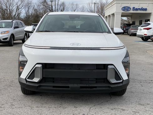New 2026 Hyundai Kona SE image 2