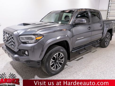 Used 2023 Toyota Tacoma TRD Sport AWD/4WD image 2