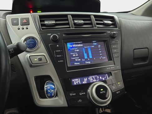 Used 2014 Toyota Prius V Three FWD image 22