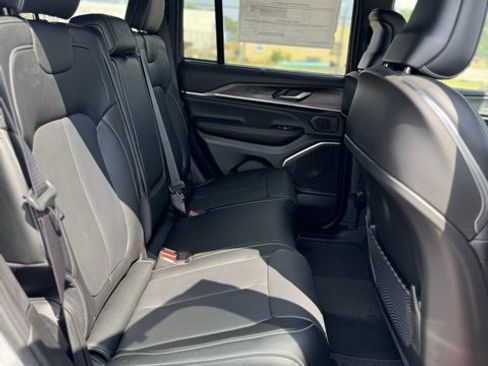 New 2025 Jeep Grand Cherokee Overland w/ Adv Protech Group III image 15