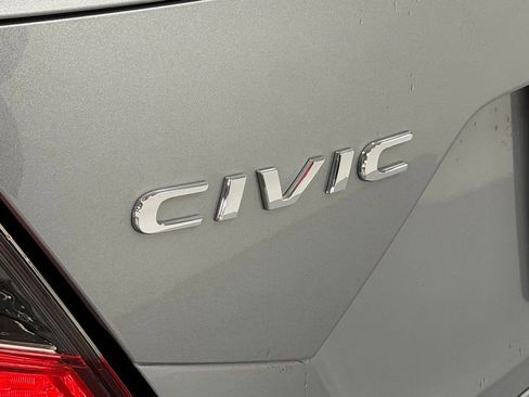 Used 2017 Honda Civic EX-T image 7